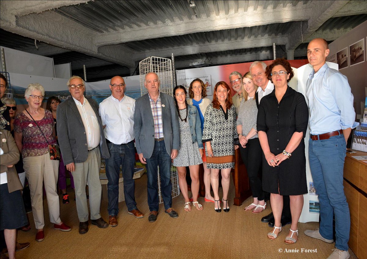 LocmariaquerT's tweet photo. Ce matin a eu lieu le lancement de la saison estivale sur nos trois communes. Bel été à vous tous. https://t.co/dj90qYNAGw