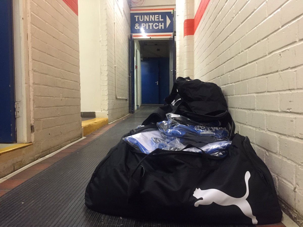 LutonTown's tweet photo. School satchels have changed over the years, haven't they? The Hatters U9-16s' bags are being packed at KR! #COYH https://t.co/4JxzvgbAfp