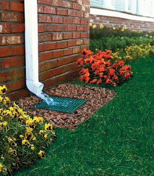 Amerimax's tweet photo. 6 tips on how landscaping can protect against flooding: https://t.co/XeSkoQ01F6 https://t.co/Fdwakq7FFK