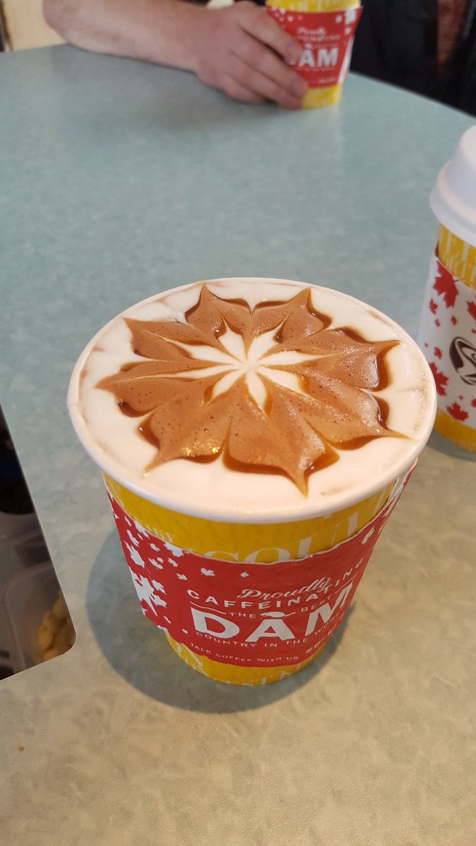 Ryan__Garnett's tweet photo. Amazing coffee art from @BlenzCoffee #flashbacktolastfriday #canadaday https://t.co/58EMl0pfq4