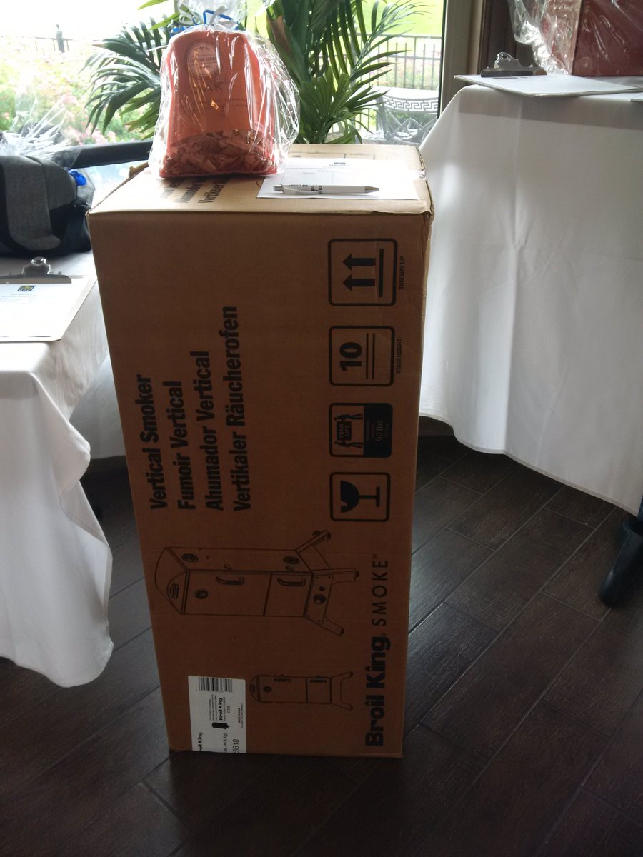 MagnetGolfTourn's tweet photo. The @magnetforensics teams are so great! Thank you for your silent auction donations. https://t.co/8hw3seTDKN