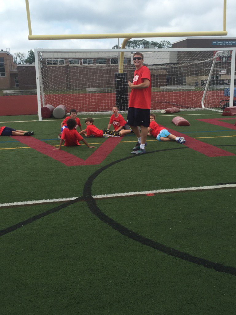 DeMatteoFB's tweet photo. Coach Decker trying to get his group organized for picture. #DFA16 https://t.co/1n4Nvj1OF6