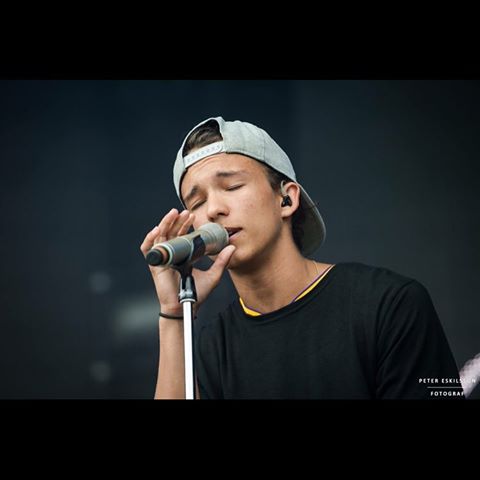 FransJWUpdates's tweet photo. Frans at Summer on festival.
07/07/16
#Frans #fransjeppssonwall #younglikeus https://t.co/0yhh1sEP0e