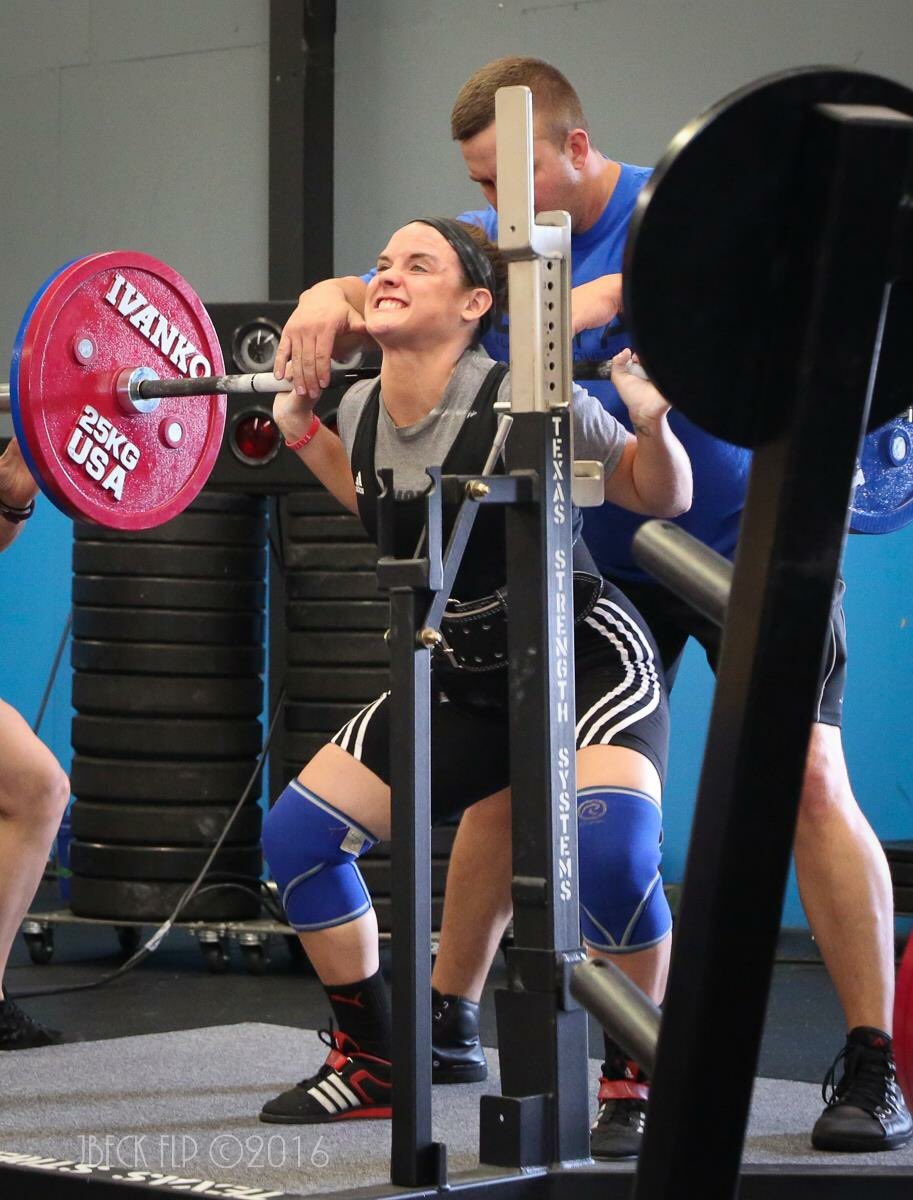 TheUASignGirl's tweet photo. Today's the day! I'm competing for the USPA National Championship this morning in Las Vegas! #IHateMySquatFace https://t.co/aJdb02qPAQ