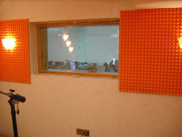 👌نقوم باعمال #عزل الصوت🔇بجودة عالية ونسب عزل مرتفعه👌#استديوهات #تسجيل🎥غرف #السينما المنزليه
حساب الانستجرام tictiels