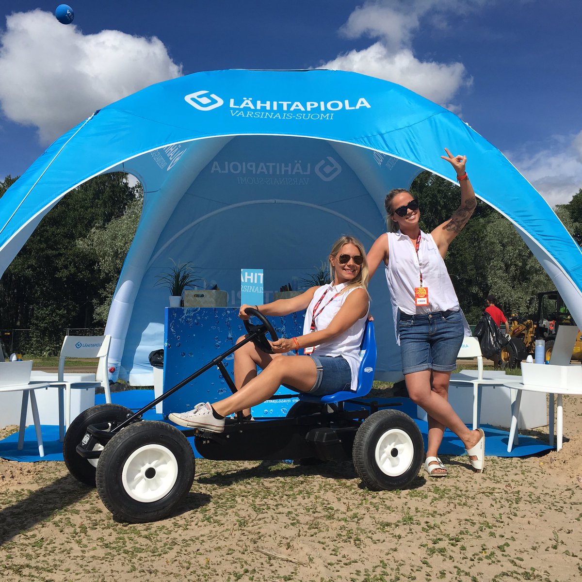 AnskuPasanen's tweet photo. Hoi #Ruisrock2016-kansa! Suunta kohti rantaa ja #Lähitapiola'n #Apukuski-kisaa! Vauhdin hurmaa aistittavissa. https://t.co/R3cPF1OzQx