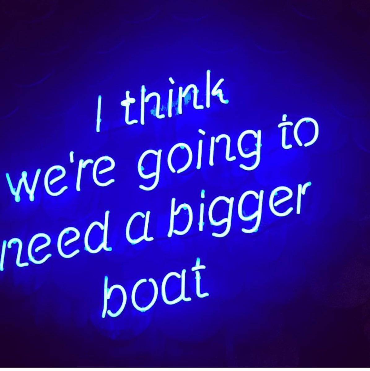 ChloLevelle's tweet image. 🍷