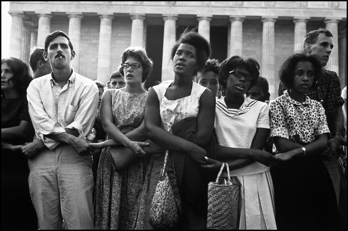 MagnumPhotos's tweet photo. American Civil Rights: a collection of photo-essays © #LeonardFreed #MagnumPhotos https://t.co/J6kVyZ0vIp https://t.co/wW1CvBttyM
