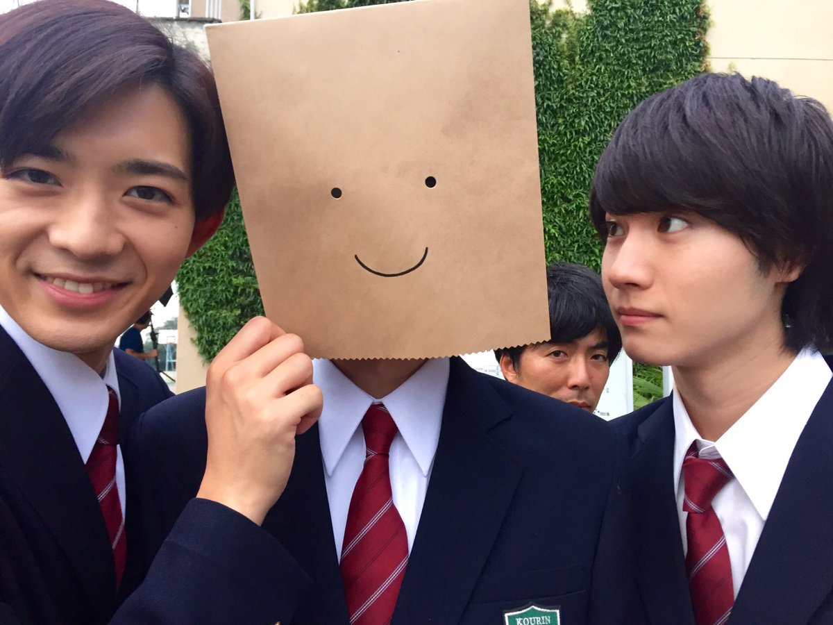 桜田通 Auf Twitter こえ恋 今夜0時52分テレビ東京 よろしくお願いします 1枚目はもはや神 櫻井孝宏 様を拝む僕 2枚目は現場でvogue読むお洒落な人初めて見た 3枚目は僕の表情が 4枚目はカメラマンさんの池田さんが見切れてるし こえ恋カオス 通 桜田通 Auf Twitter こえ恋 今夜0時52分テレビ東京 よろしくお願いします 1枚目はもはや神 櫻井孝宏 様を拝む僕 2枚目は現場でvogue読むお洒落な人初めて見た 3枚目は僕の表情が 4枚目はカメラマンさんの池田さんが見切れてるし こえ恋カオス 通