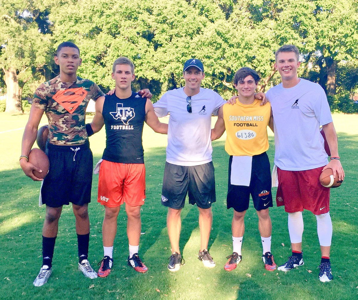 QBCountry's tweet photo. Some of the State of Alabama's Top Quarterbacks n the Class of 2017, 2018 &amp; 2019. Still got a long way 2 go tho!
👊🏈🔥 https://t.co/A3HvncaDvM