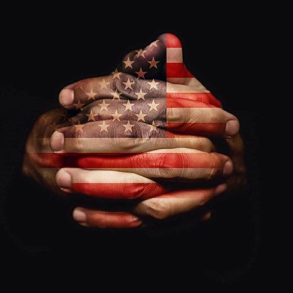 Praying for Dallas police, heroes in my eyes. I will find a police officer today and tell … ift.tt/29t1RIi