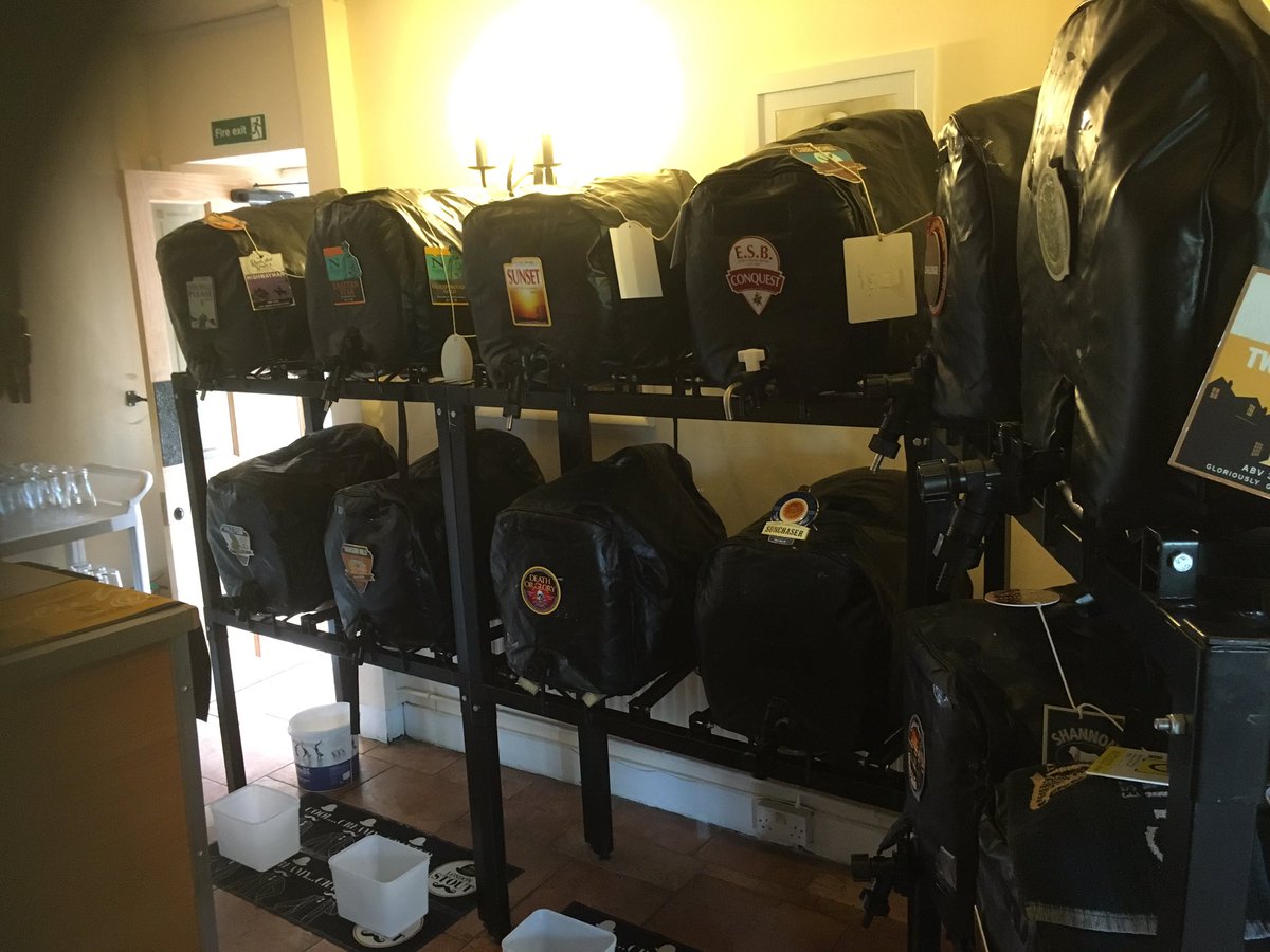 Christo88957624's tweet photo. All racked and ready at the #sunfelmerham #beerfestival fri-sun showing #BritishGP too! Great beers and pies! https://t.co/94ZscS6M0g