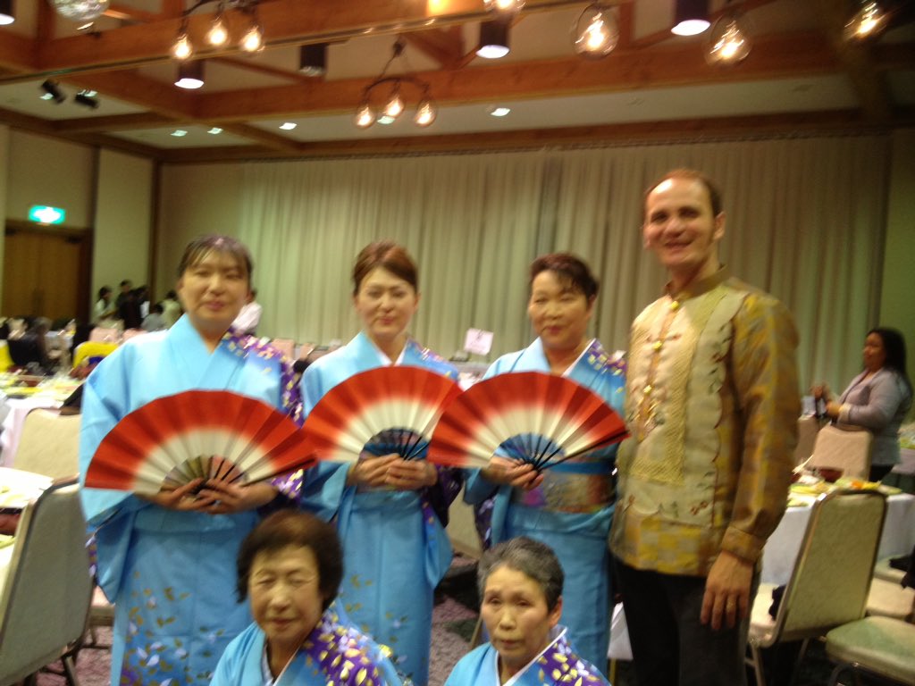 Food, culture &amp; warm people are the reasons why I want to visit Japan. #phlovesjapan2016