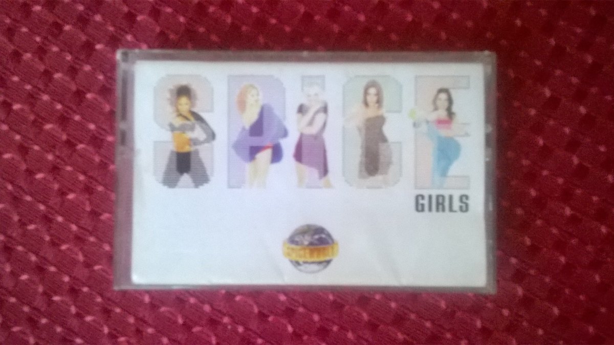 freakingsilence's tweet image. Per festeggiare questo giorno posto un mio cimelio storico. #SpiceGirls20