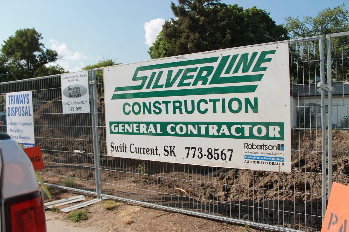 SilverlineSC's tweet photo. Great day on the job yesterday. We poured concrete for the basement of Dorie's House. https://t.co/qkBEjju1Bh https://t.co/fwKOz89Cob