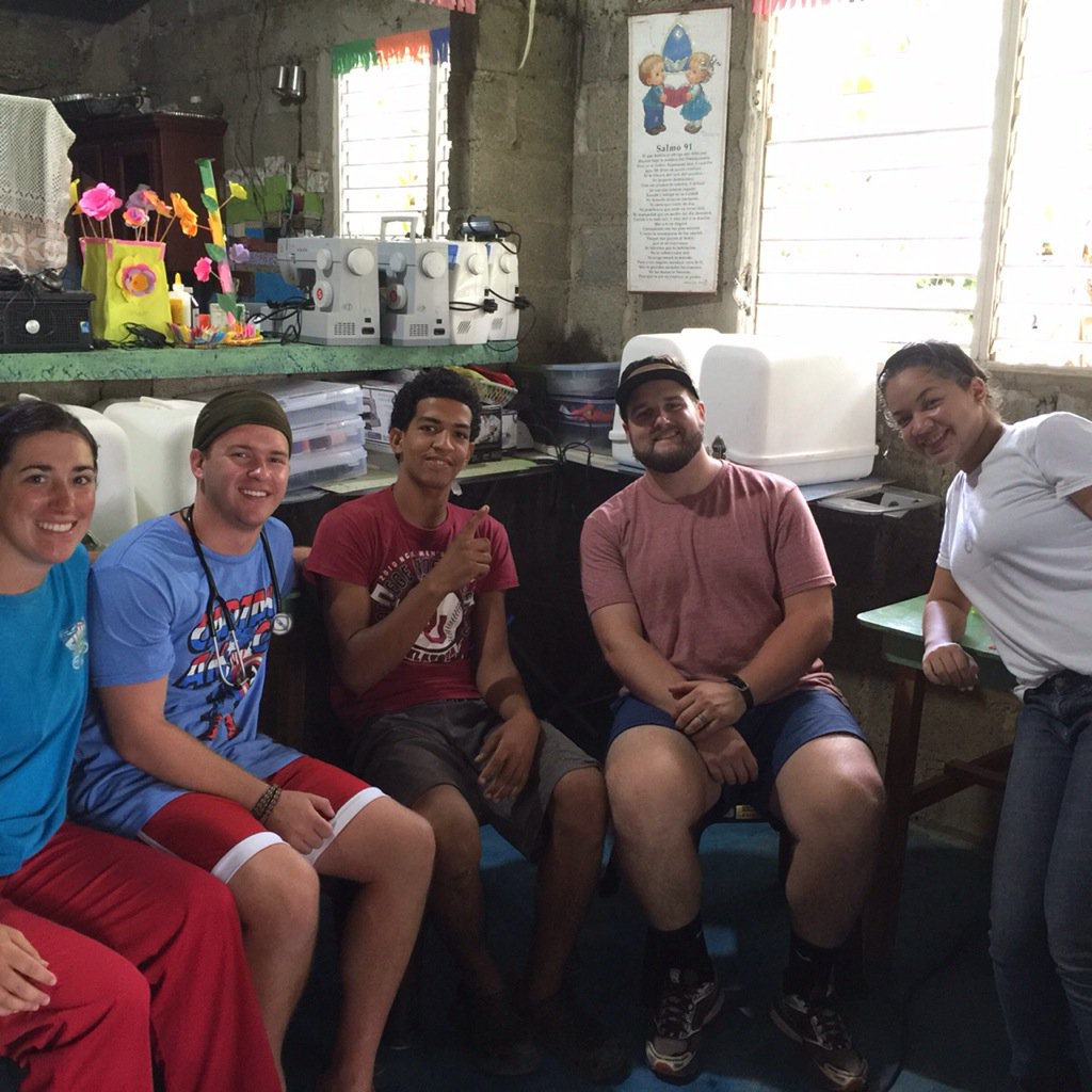 onevisionintl's tweet photo. Day 2 of medical clinics in Carrera de Palma, DR! https://t.co/oxOJFvcVuY