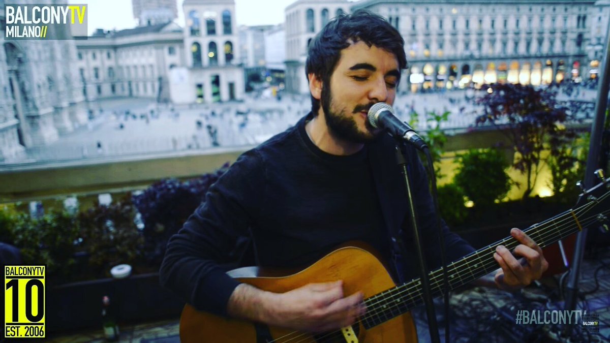DueVentiContro's tweet photo. Oggi mi trovate su https://t.co/PalksFgaaE con la versione acustic di Presto 
#Milano #terrazzaaperol #balconytv🇹 https://t.co/bpkkWR292x