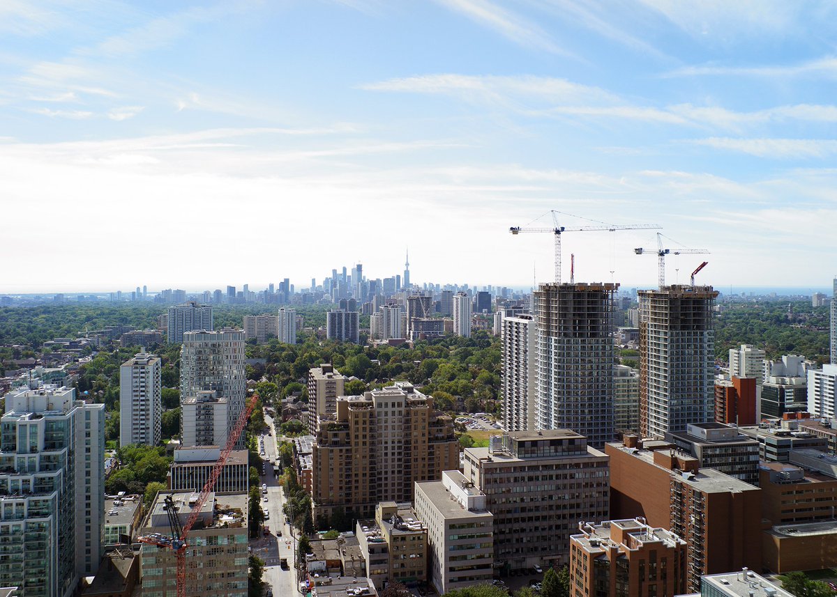 TOCondoCoach's tweet photo. Upcoming views of the #6ix from the 37th floor of Citylights, coming to Broadway soon! @pembertongroup #condocoach https://t.co/fDnR1v6zPN