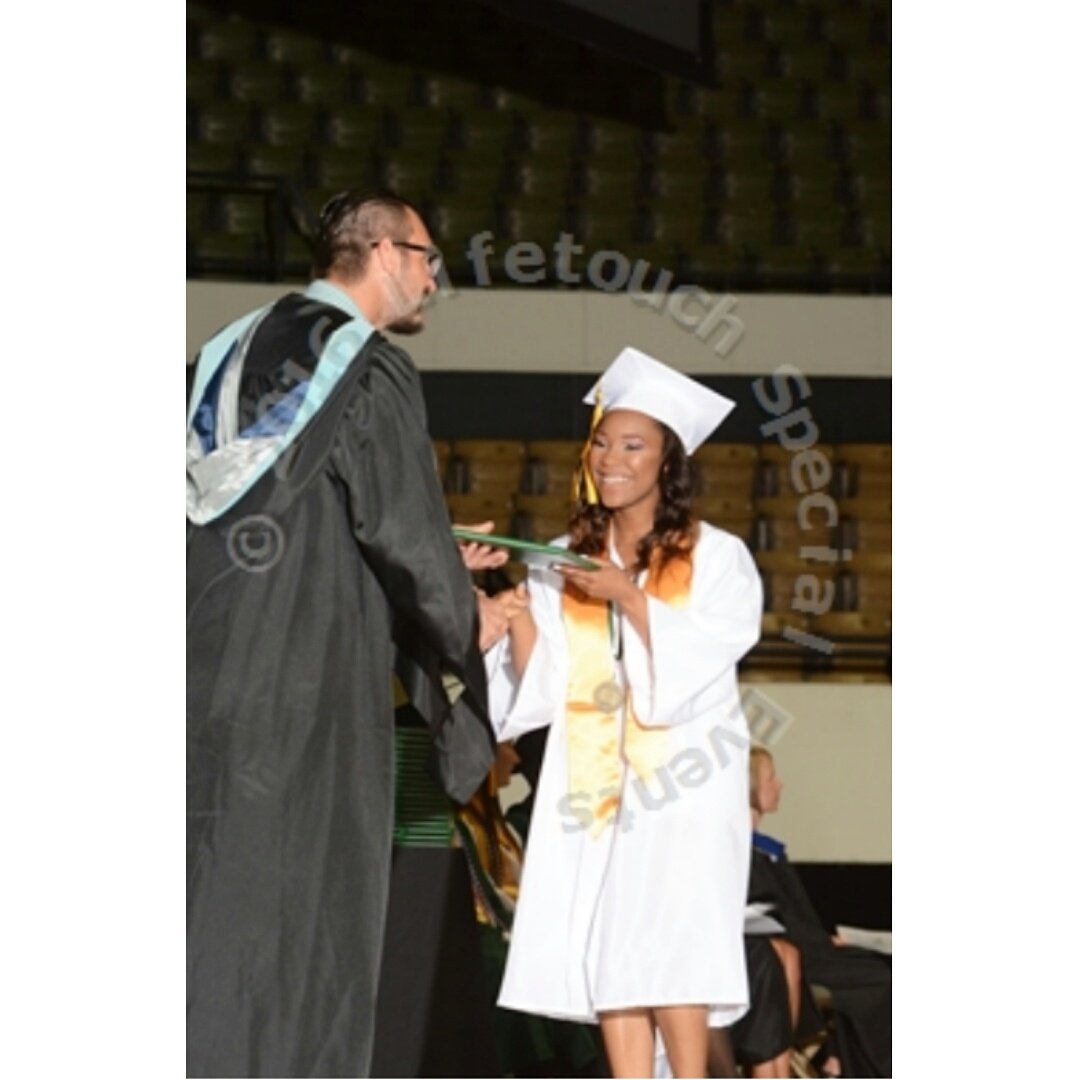 TayaNicole_'s tweet image. Wish I Could Go Back To This Moment 
#KHS2016
#momenttoremember