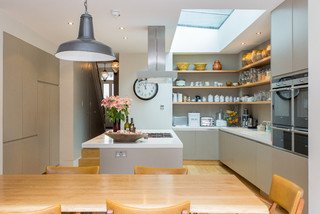 RobsKitchenBath's tweet photo. Display shelving can look great and work really well in a kitchen, as long as you keep this  https://t.co/IXx7I8TjG8 https://t.co/uDsf42SDZn