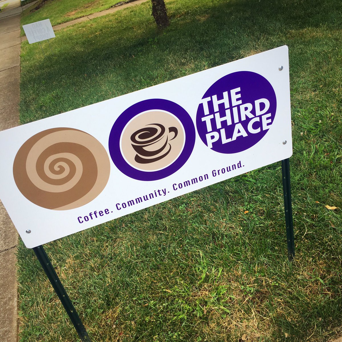 elysedashew's tweet photo. Connecting to #community helps right now. @TheThrdPlace is great place to do that. Great #CLTcoffee. Nice people. https://t.co/kGYf5Eq3U9