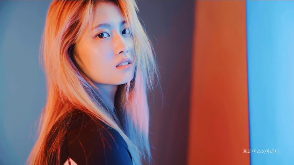mulherebonitas's tweet photo. momo https://t.co/LueMHpN2yH