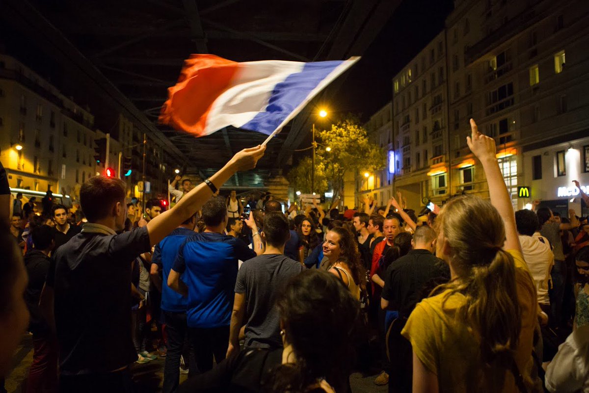 Paris tweet media