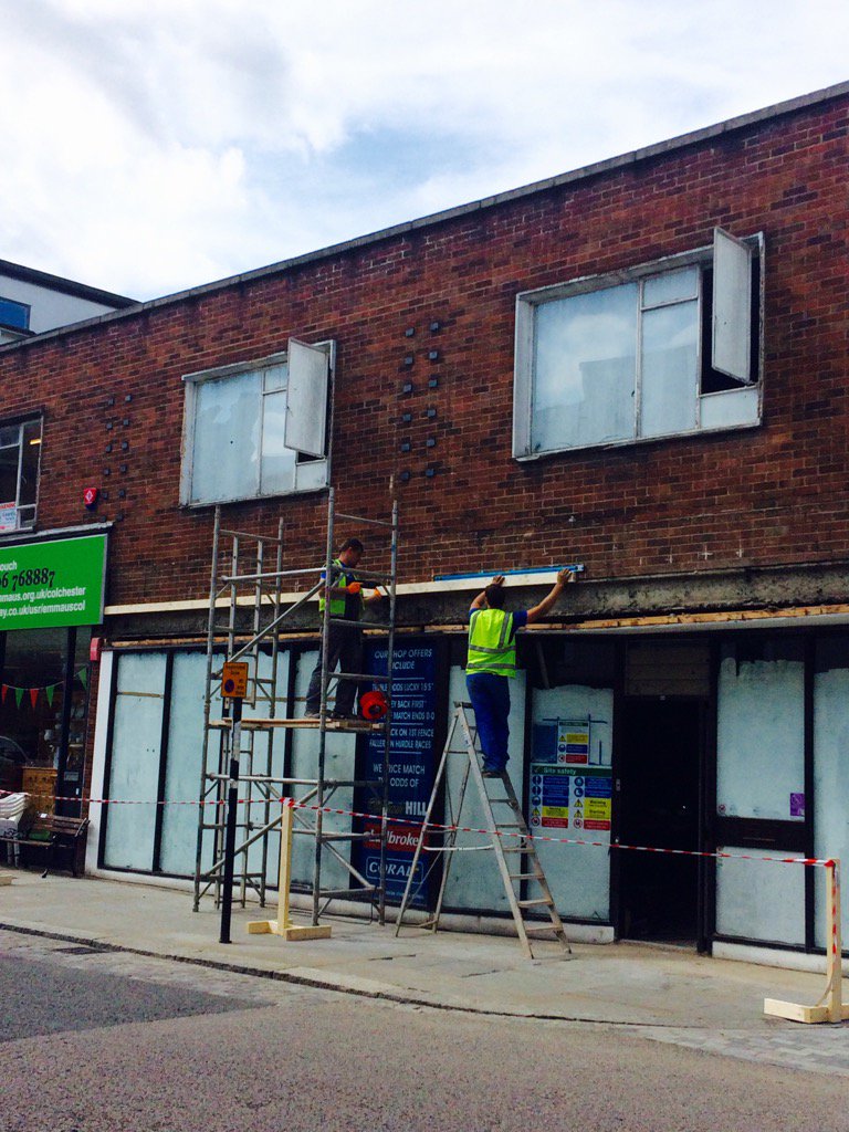 ... @marchharetales nose to ground RT @marchharetales: Work begins on the new Turkish Restaurant in #Colchester 😋🐘