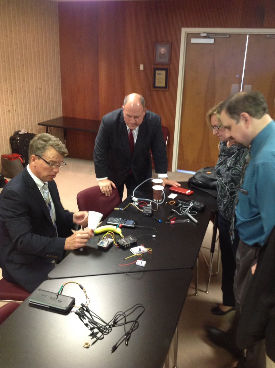 NSTA's tweet photo. #NSTA is getting a sneak peek at @TICalculators #STEMtastic new tech for fall. #MAKERS, you're going to love this! https://t.co/njeUu2gP3p