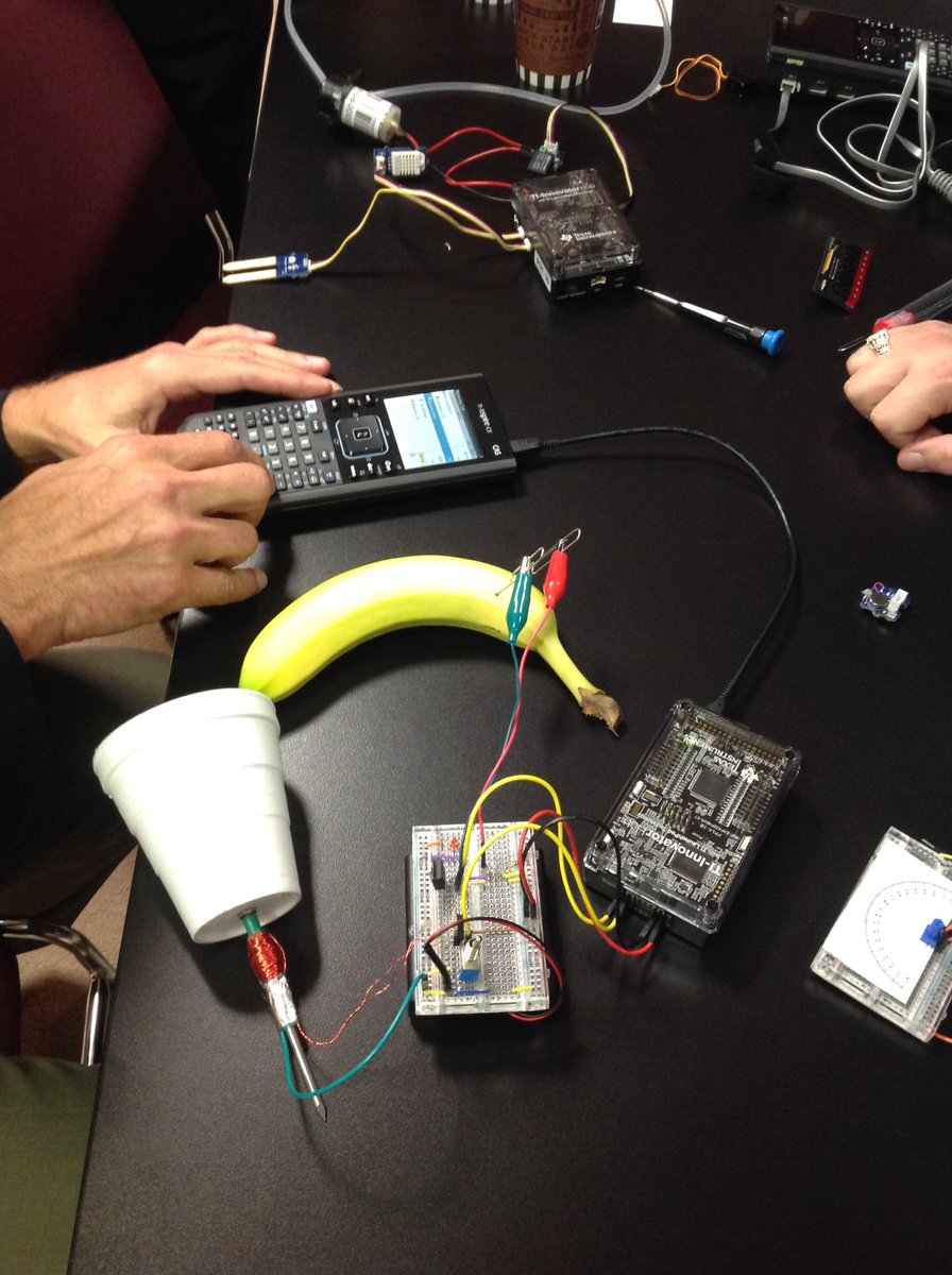 NSTA's tweet photo. #NSTA is getting a sneak peek at @TICalculators #STEMtastic new tech for fall. #MAKERS, you're going to love this! https://t.co/njeUu2gP3p