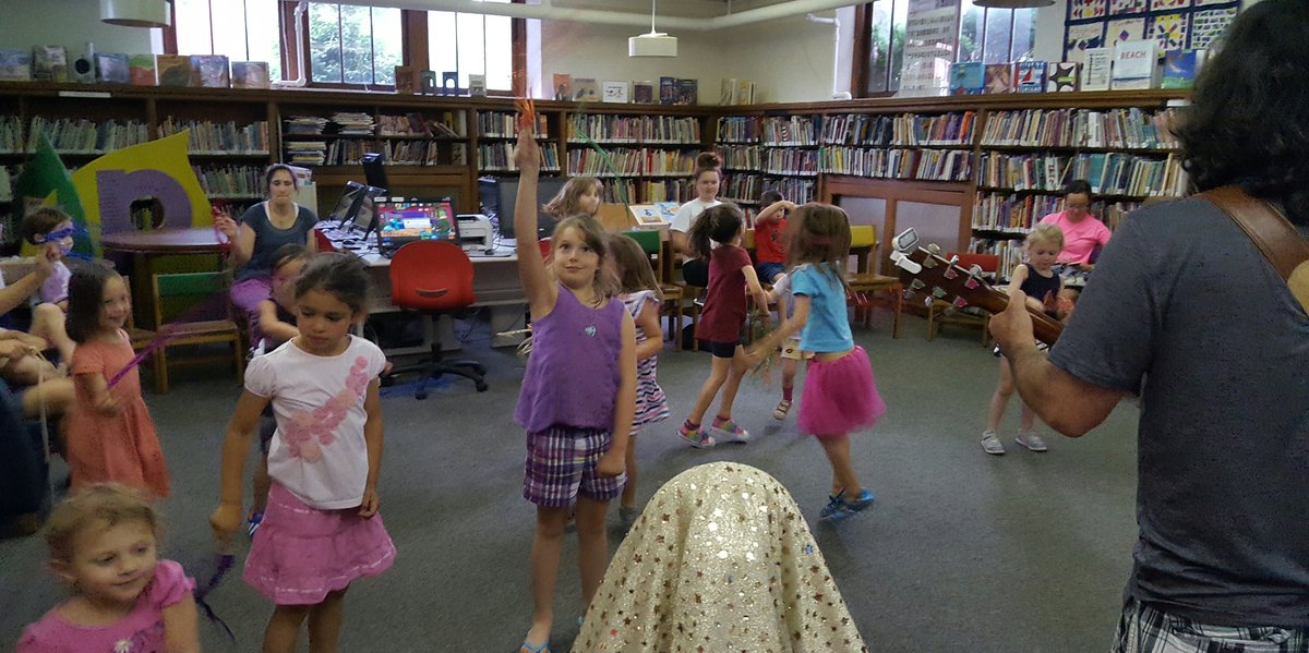 EGFAMILYMUSIC's tweet photo. We had a great time @MontclairLib Bellevue Branch yesterday! Thank you Deivis for the opportunity to come back!!! https://t.co/PJI1bQM94Y