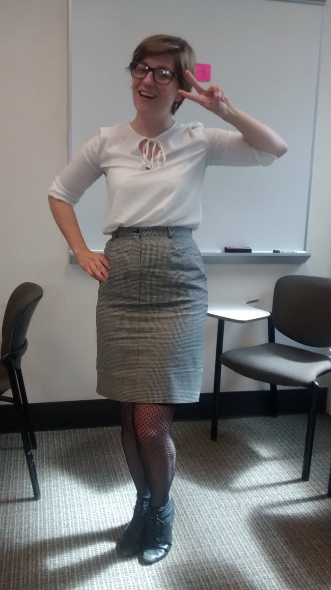 WachBerlin's tweet photo. The glasses really complete the look #dressforsuccess #apttfa16 https://t.co/Q7JxQZ8Ans