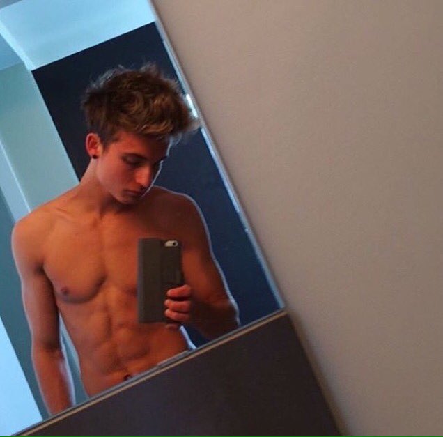 Christian Collins Weeklychris Pur Twitter