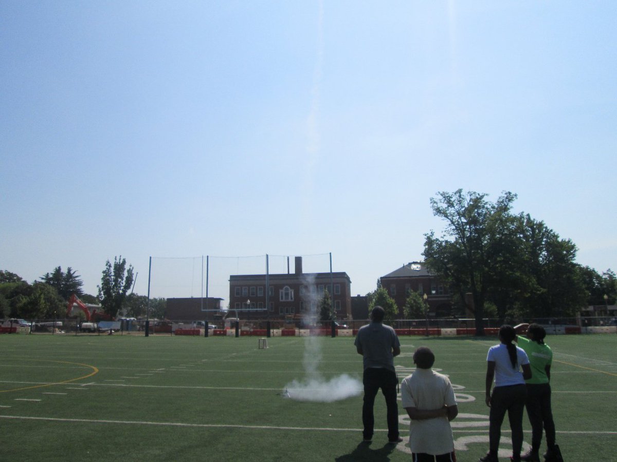 TWLearnCenter's tweet photo. Rockets' red glare gave way to the sun's withering glare as students braved the heat to launch solid-fuel rockets: https://t.co/fIZIgdmCVI