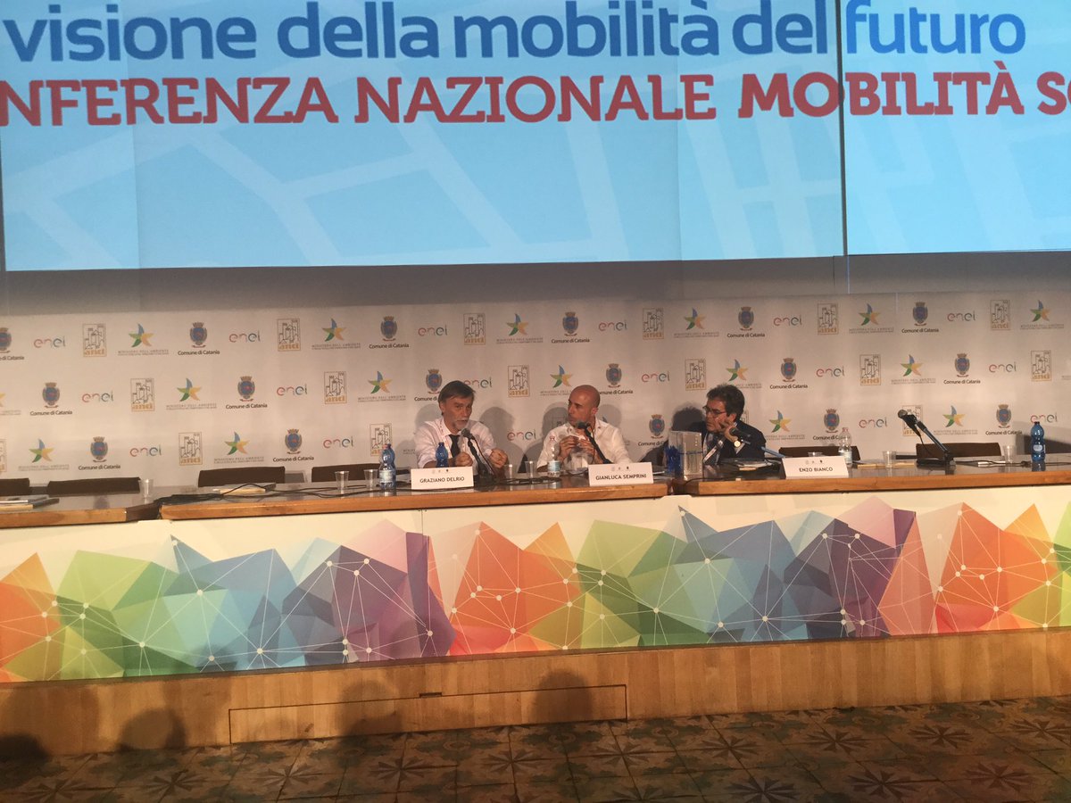 Gianluca Semprini intervista <a href="/graziano_delrio/">Graziano Delrio</a> e <a href="/enzobianco_/">Enzo Bianco</a> <a href="/ComunediCatania/">Comune di Catania</a> #mobilitAnci2016