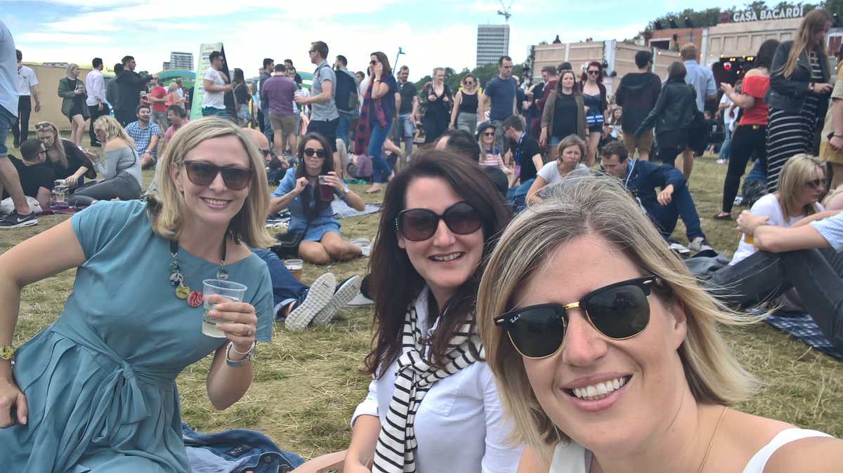 Vikkigoodall's tweet photo. @Mumford and sons. Girlie time https://t.co/2DO1VtETS1