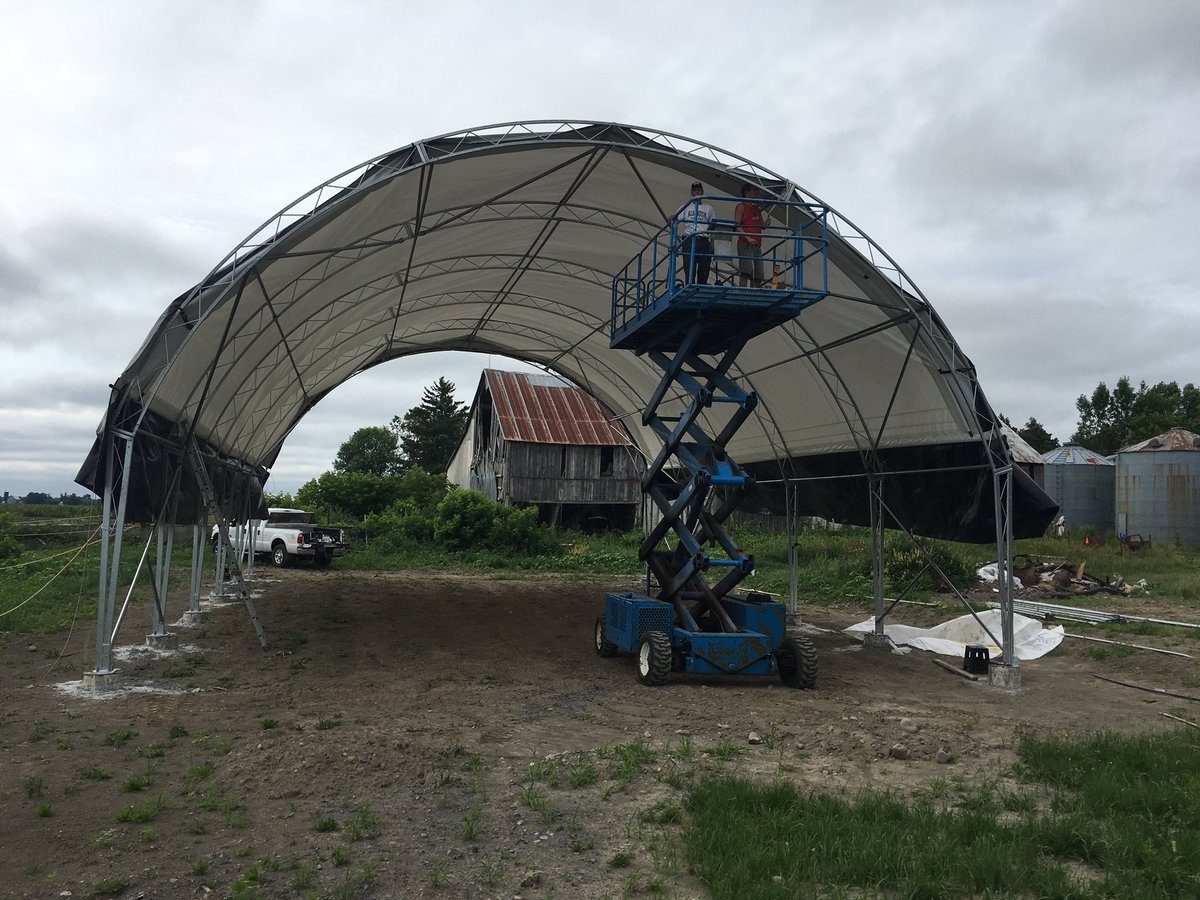 LloydCrossSales's tweet photo. Time to pull the fabric!It's always an amazing experience!A lot exciting &amp;a little bit scary!!! 40'x60' @tascodome https://t.co/8Xmo902gM7