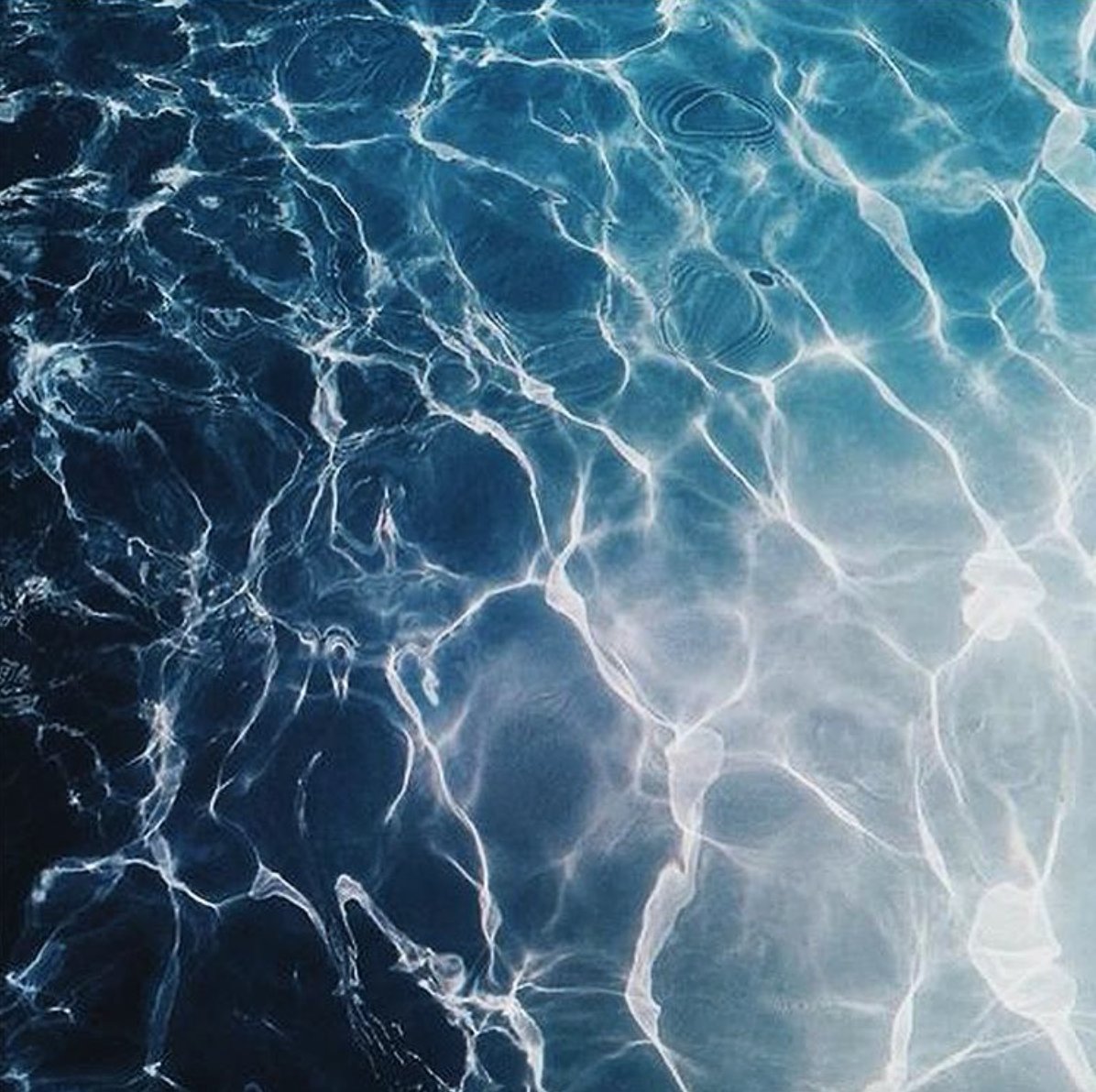 LebelGroup's tweet photo. SUMMER IS IN THE AIR •
#repost @brockenbow #SUMMER #Friday #mood #TGIF #summer16 #inspiration #denim #picoftheday https://t.co/RtT8c17DNB