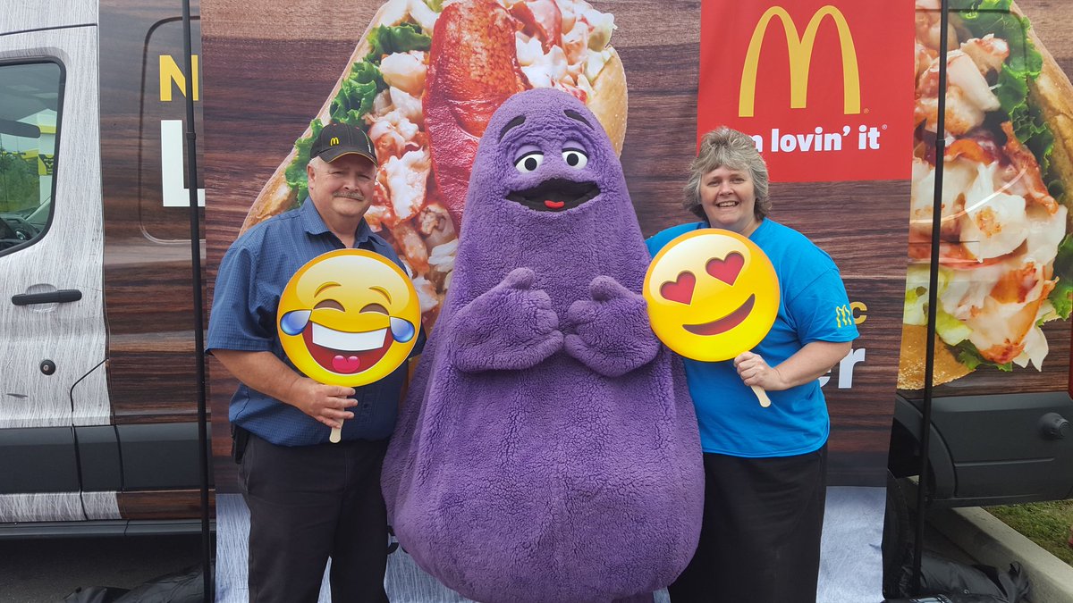 DebraJames50's tweet photo. Come Visit Us @ Lincoln McDonalds #sweepstakes #itstimetoroll https://t.co/ai46L4Yade