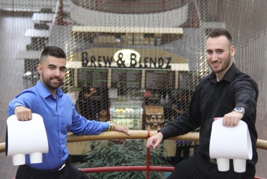 HaskayneSchool's tweet photo. #Haskayne alum launches Cups2Go with help of local coffee shops https://t.co/418E7F8lFB via @metrocalgary https://t.co/RnAEYgPFn9
