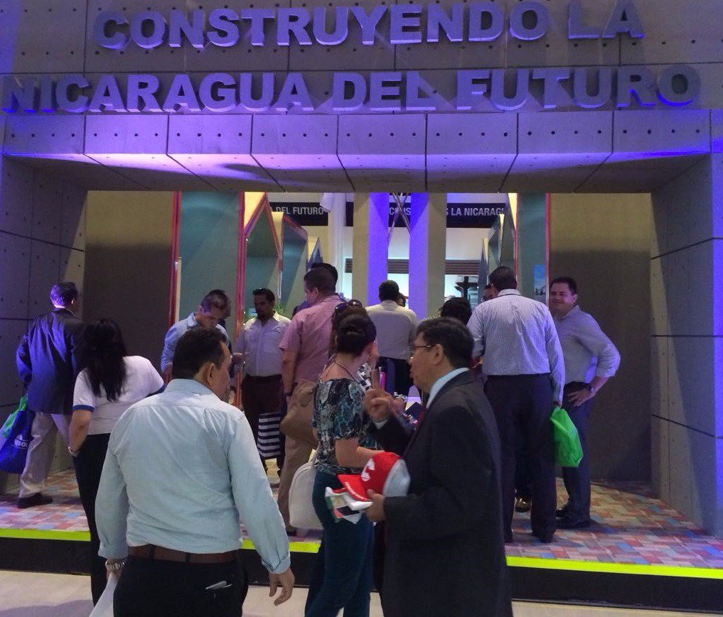 CEMEX_Nicaragua's tweet photo. Continuamos en #Fercon2016 organizada por @CNC_Oficial ¡Los esperamos en el Olof Palme! https://t.co/W7vpAXTCJY