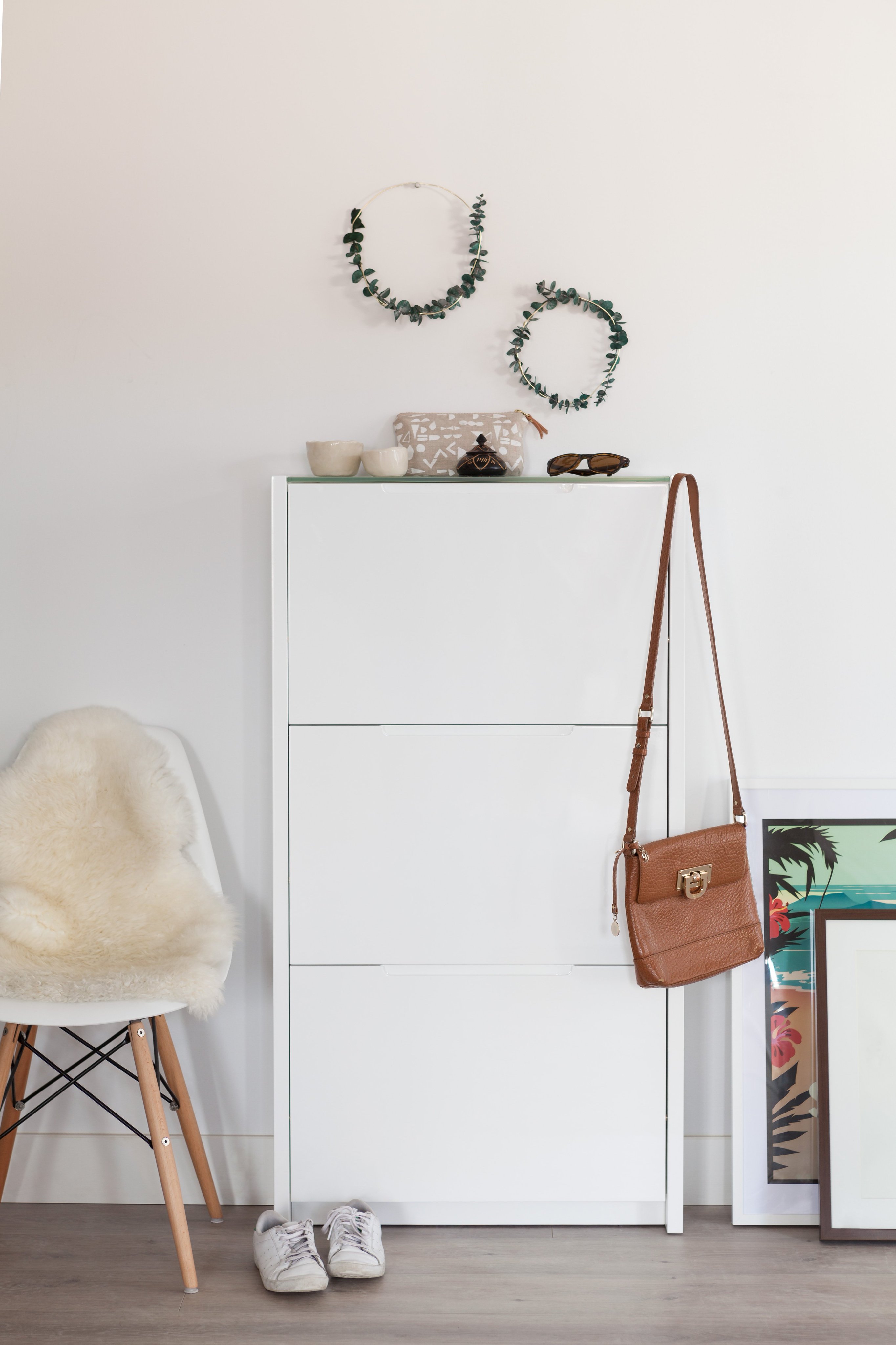 Structube on sale shoe cabinet