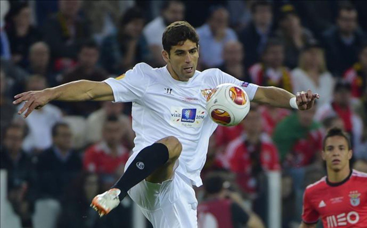 sport's tweet photo. #RCDE | EXCLUSIVA SPORT: El Espanyol ultima el fichaje del central Federico Fazio
https://t.co/2YGk2iApKO https://t.co/972RvsXz0v