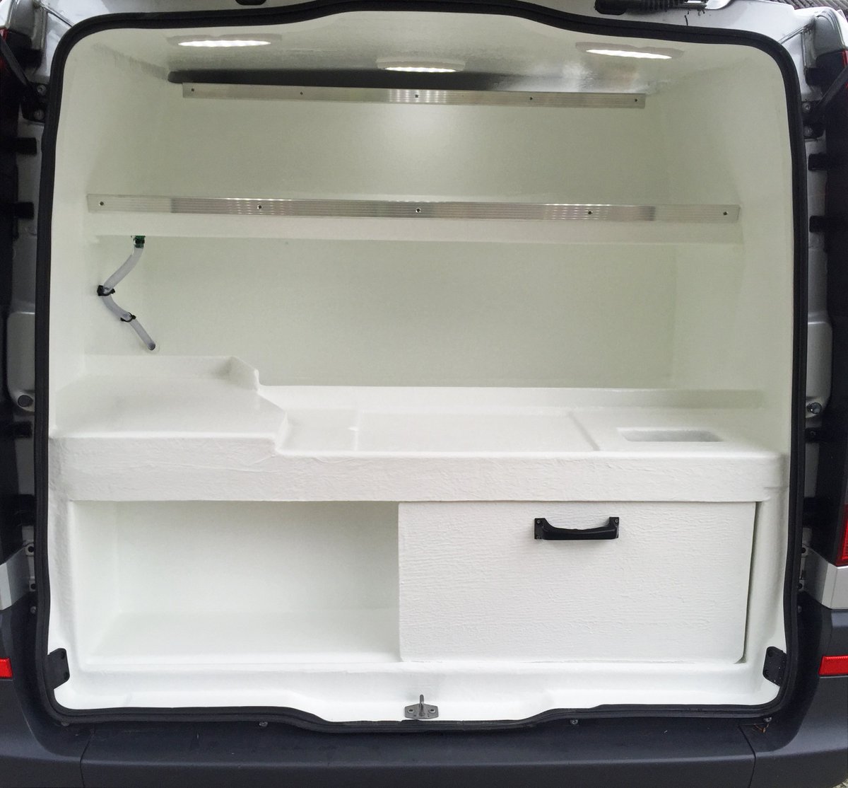 Cool_Van's tweet image. This is what hand built gets you #fishvan #coolvan