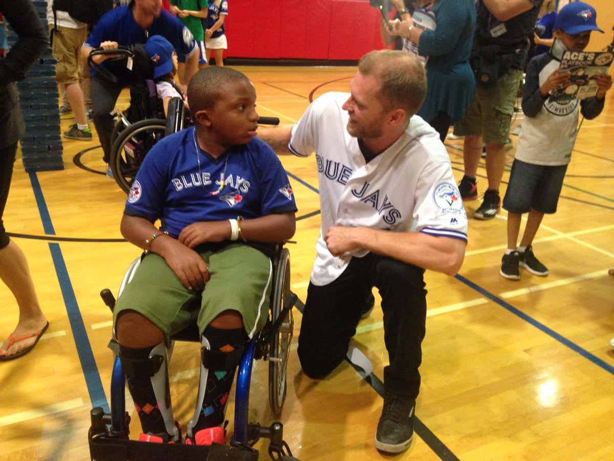 The man of the hour himself! #VoteCaptainCanada visiting <a href="/HBKidsHospital/">Holland Bloorview</a> #hedoesitallfolks