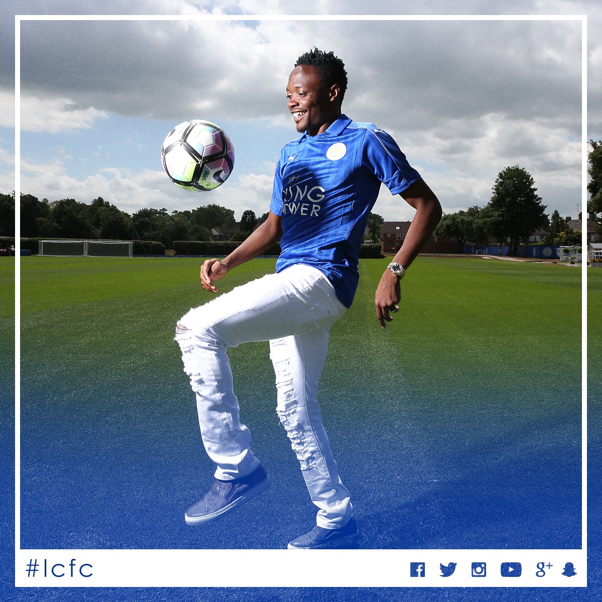 LCFC's tweet photo. Ahmed Musa: "They are like a family. That’s why I joined #lcfc and I’m very excited."

😁🐺⚽️💙📝 https://t.co/NKnb0Lb11u