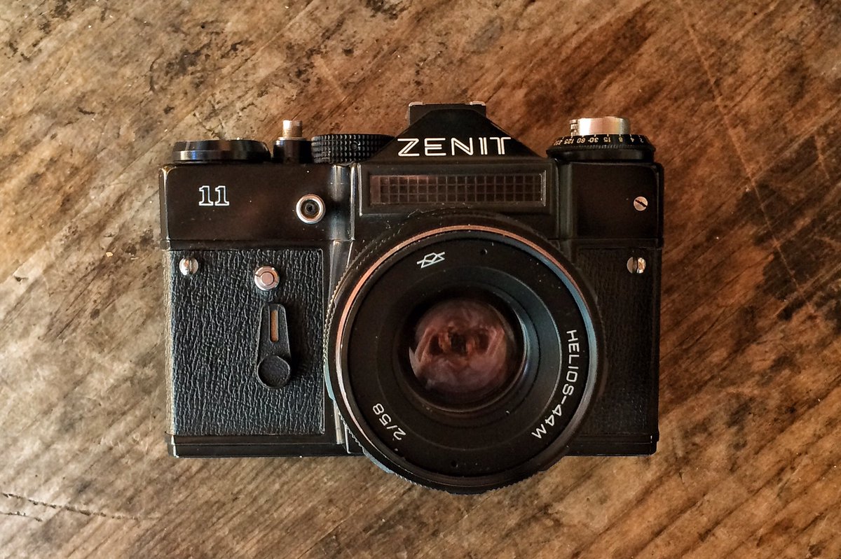 cbbarb's tweet photo. Selling this #Zenit set up with original case along with a roll of #IlfordHP5. #shootfilm https://t.co/Z9Rlj4QKu3 https://t.co/8hEiOY5PLQ