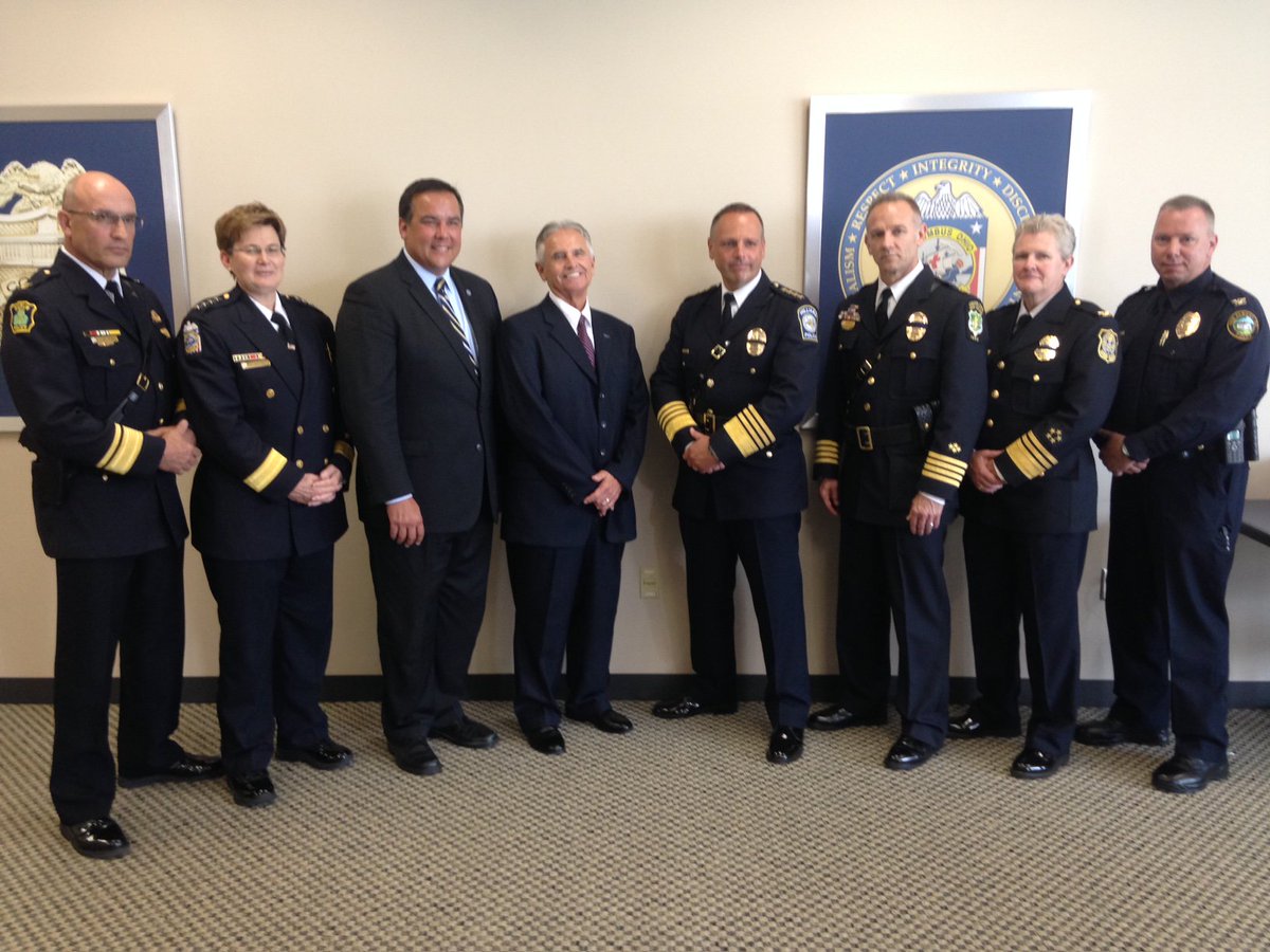 ColumbusPolice's tweet image. Chief Kim Jacobs wants everyone to work together, end hate, in light of the Dallas tragedy. pscp.tv/w/ak61hzFNV0V3…