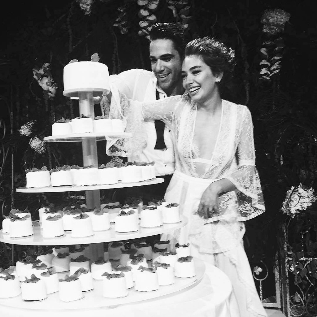 Свадьба неслихан атагюль и кадир. Неслихан атагюль атагюль и кадир догулу. Свадьба неслихан атагюль и кадир. Неслихан атагюль и кадир догулу свадьба. Неслихан атагюль и кадир догулу свадьба.