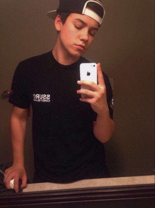 👅👅👅